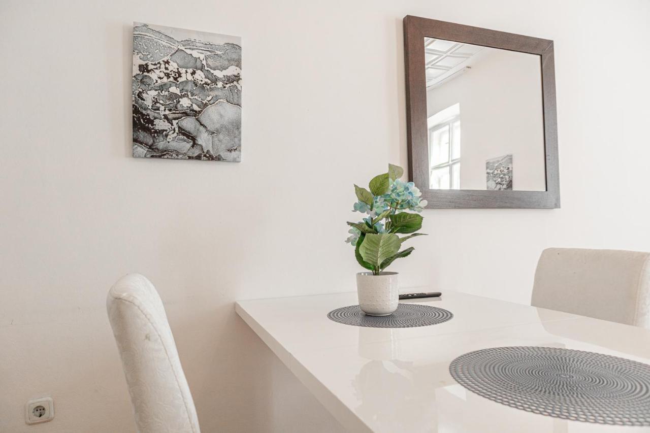 Central Belvedere 3Br Shared Apartment - 12 Min From City Center Vienna Exterior photo